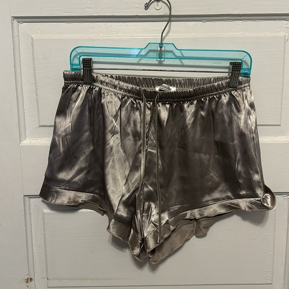 HOTOUCH Pajama Set - Picture 2 of 9